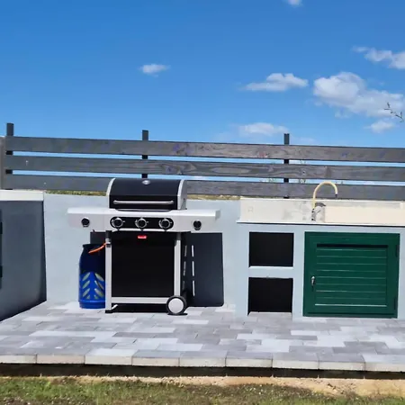 Villa Kuca Za Odmor Doris Ražanac