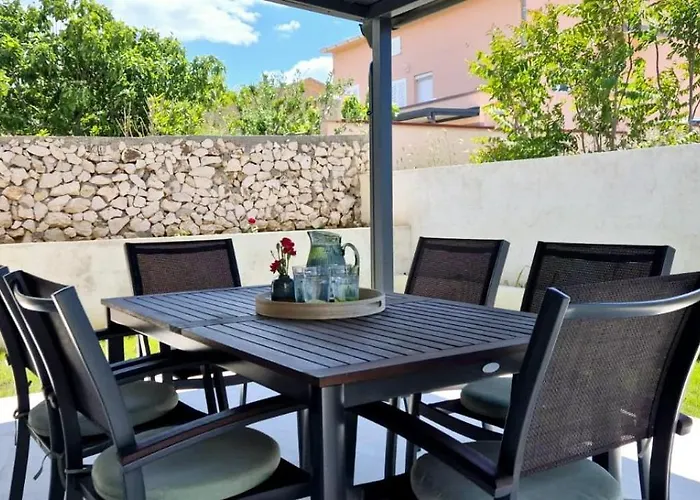 Kuca Za Odmor Doris Ražanac